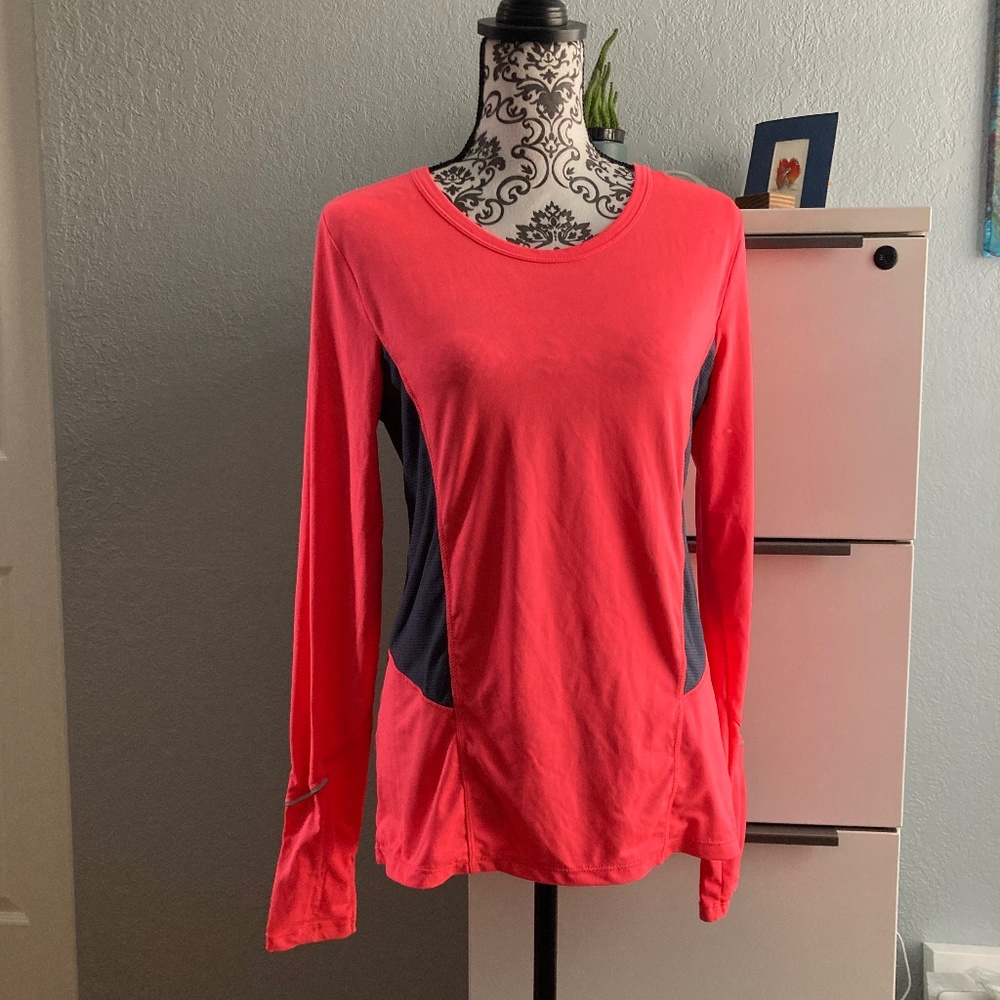 🍀 4 for $24: RBX Women's Athletic Long Sleeve Top Medium